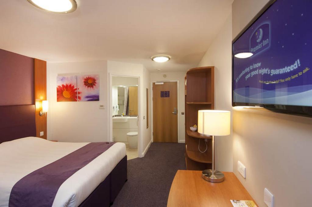 Premier Inn Edinburgh Dalkeith Esterno foto